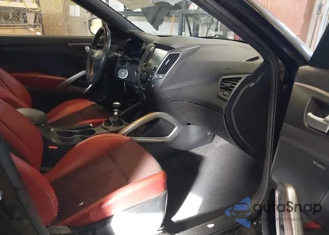 2017 Hyundai Veloster Turbo R-Spec z USA, uszkodzony, nr VIN KMHTC6AE5HU318357